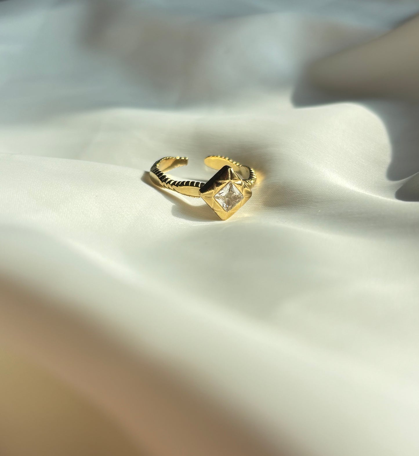 Amaria Ring