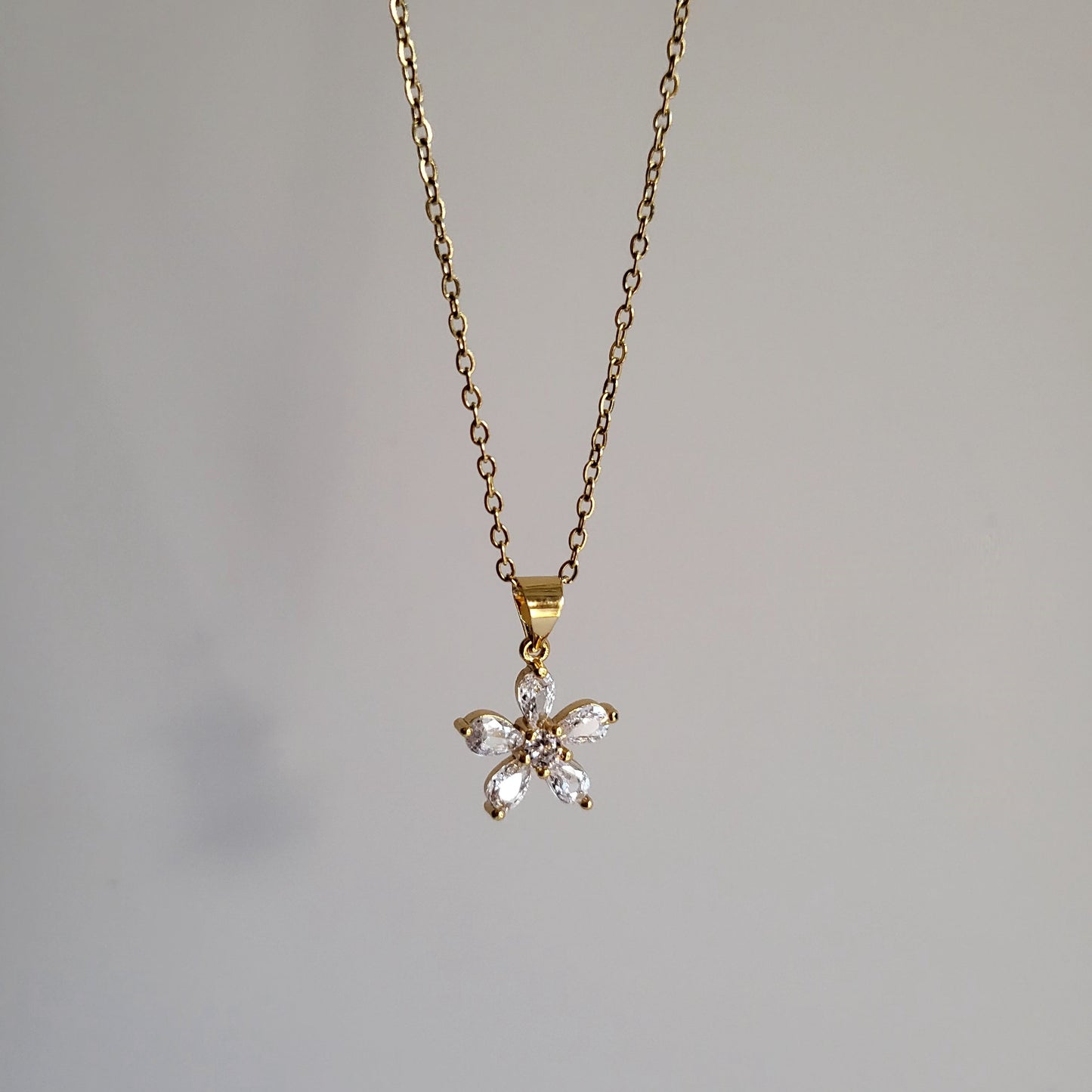 Bella Necklace