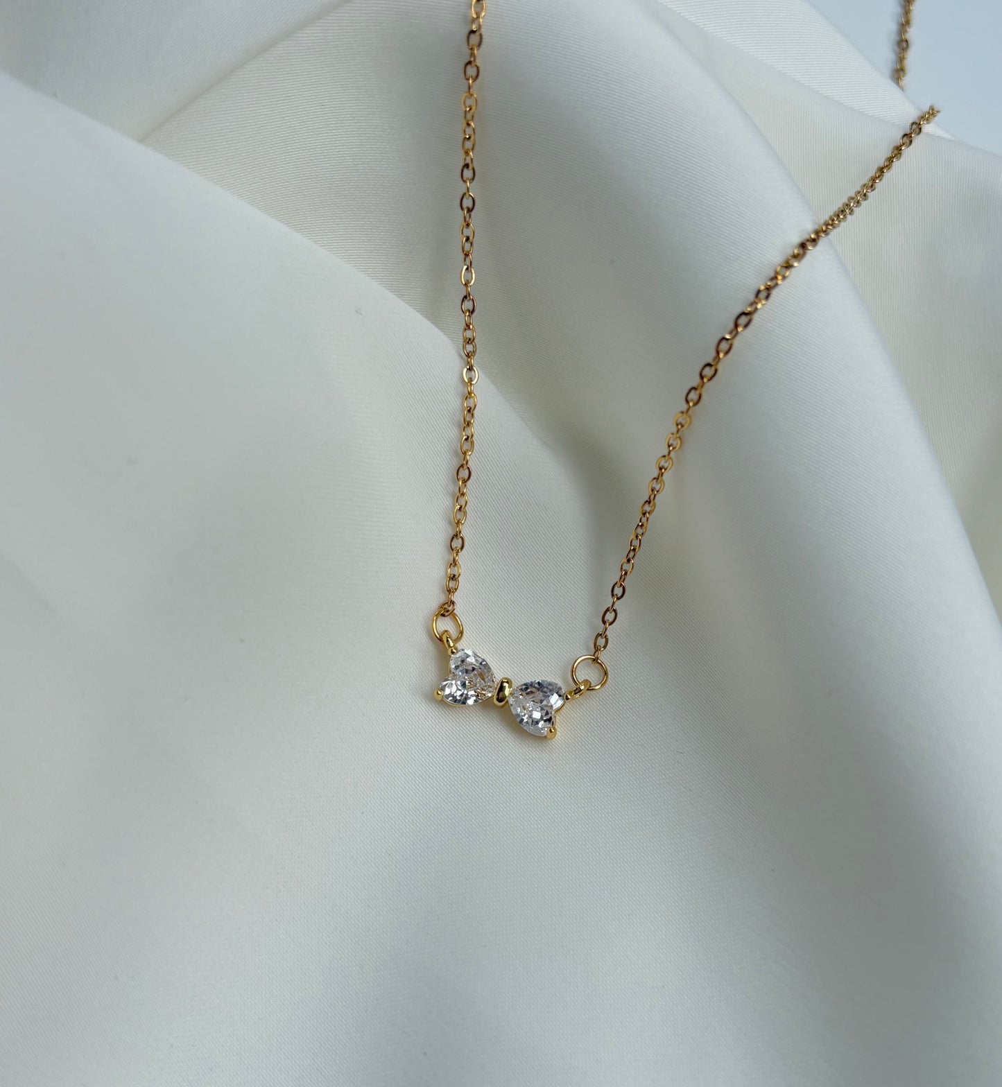 Minimal Bow Necklace