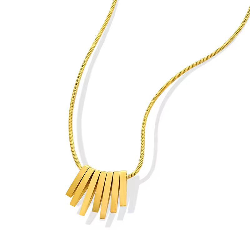 Clinque Necklce (Gold)