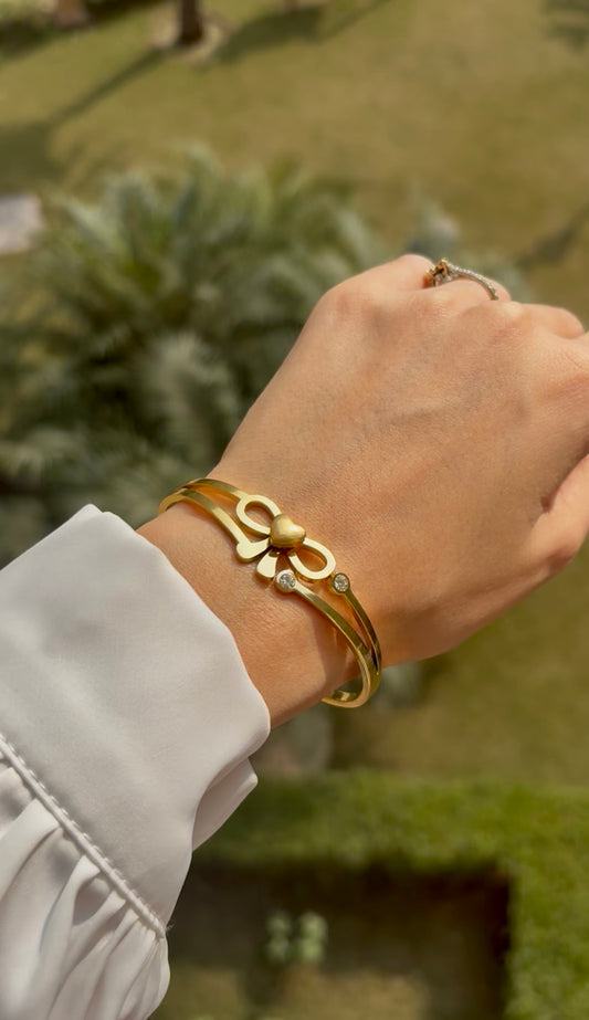 Bow Bangle