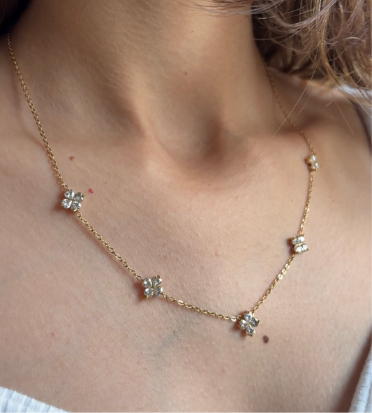Minimal Flower Necklace #Rose Gold Color