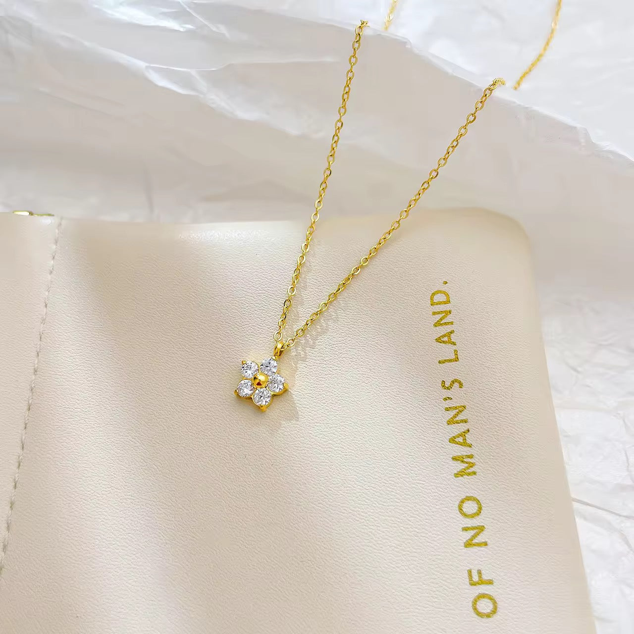 Daisy Necklace