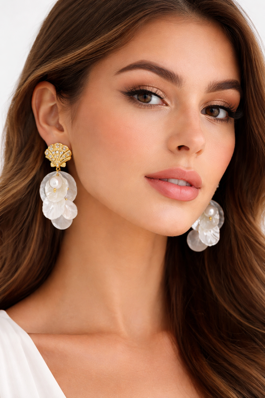 Amias Pearl Earrings