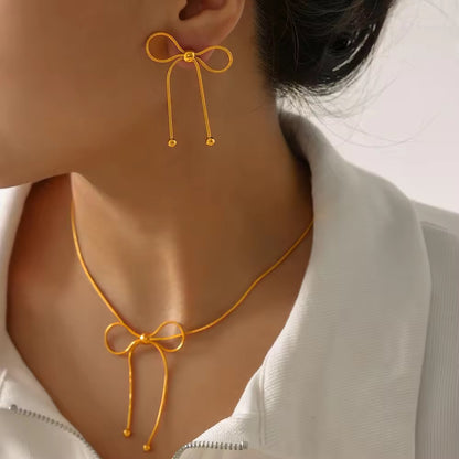 Bow Necklace ♥️