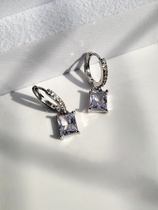 Silvertie Earring