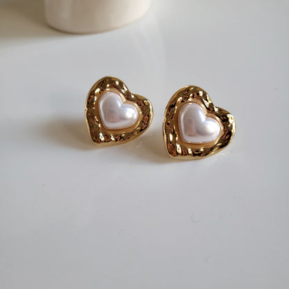 Heart Pearl Stud