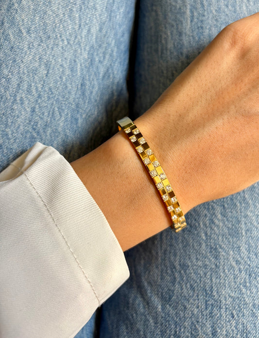 Alpha Bangle
