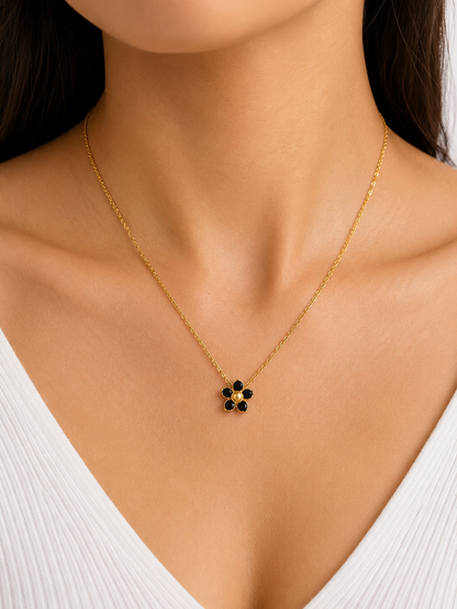 Daisy Black Necklace