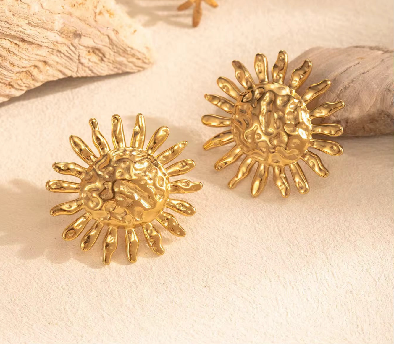 Sun Goddess Stud