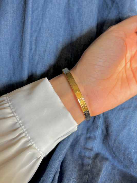 Roman Bangle