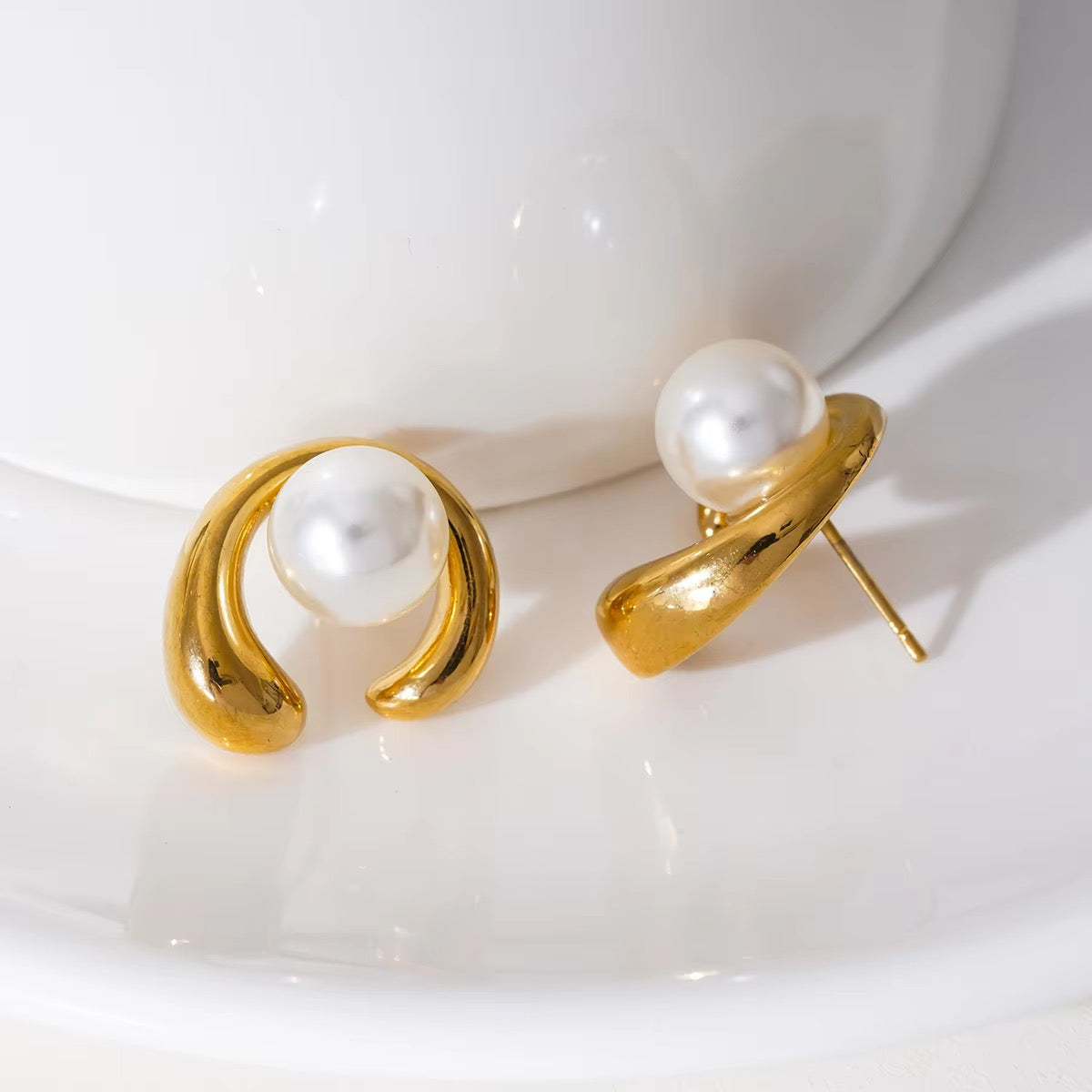 Baroque Pearl Earrings