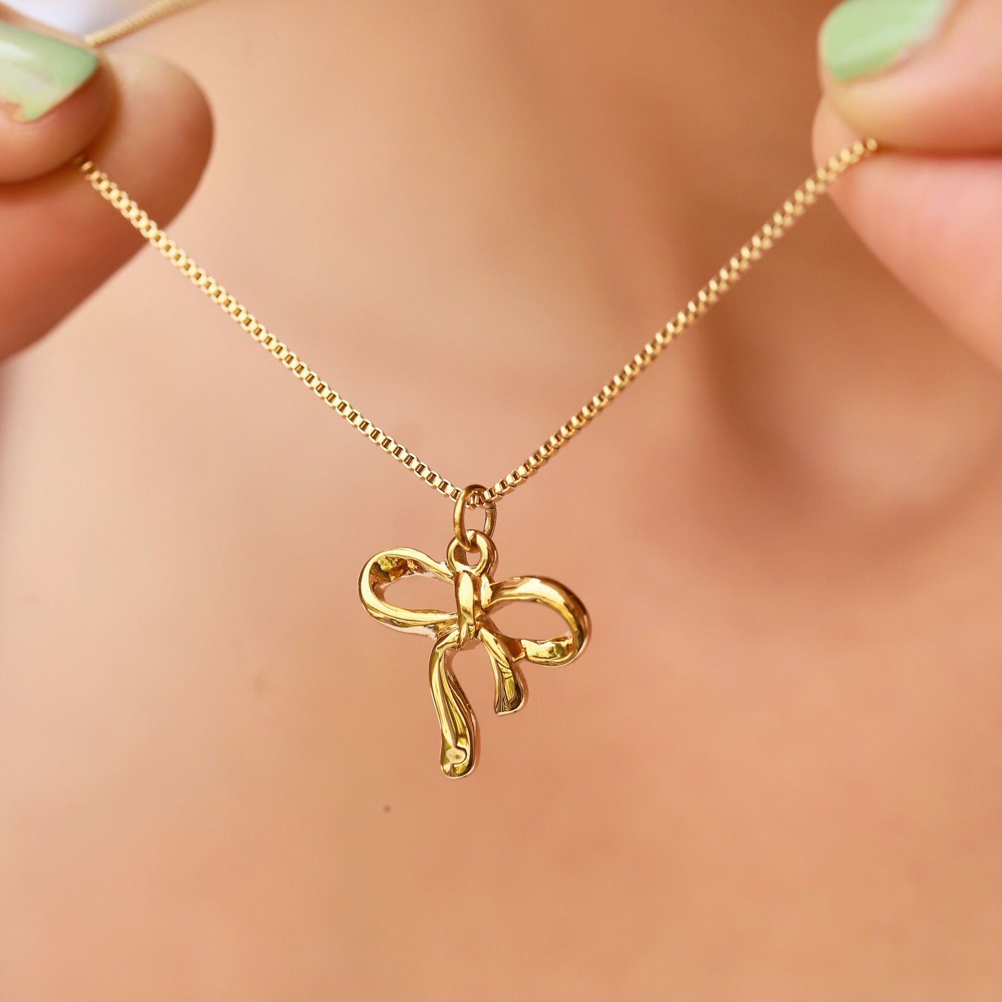 Ribbon Muse