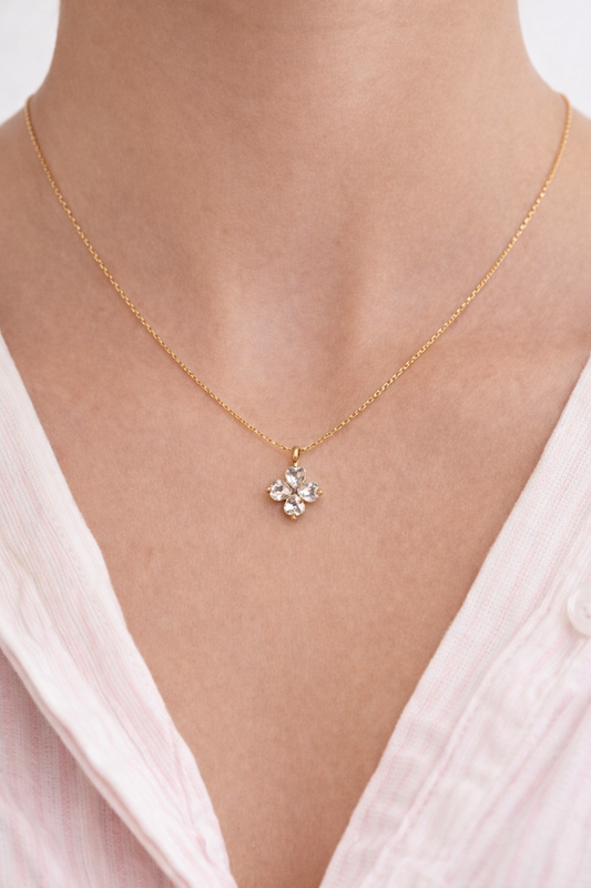 Daisy Minimal Necklace