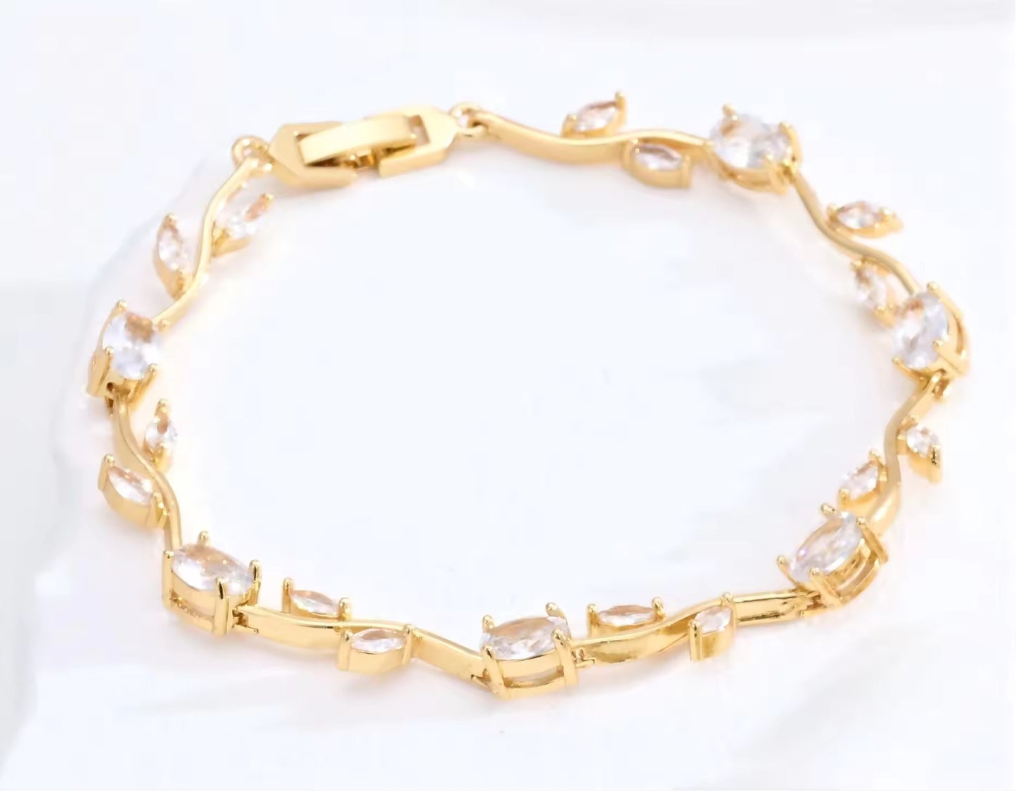 Tulip Bracelet