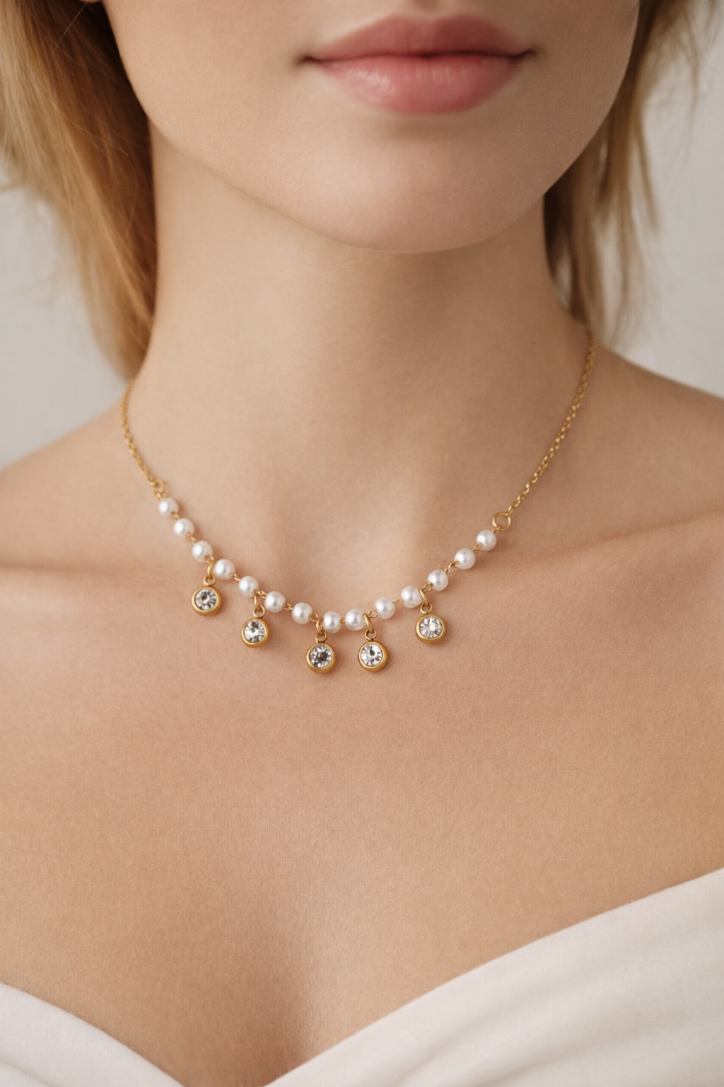 Viola Pearl Necklace