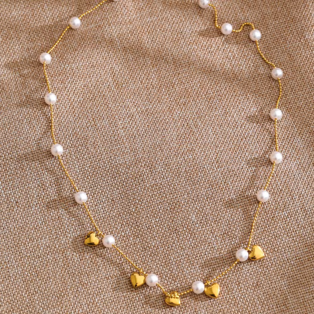 Mel Heart Pearl Necklace