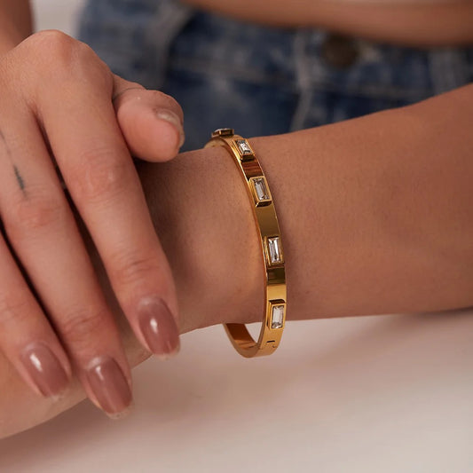 Delena Bangle