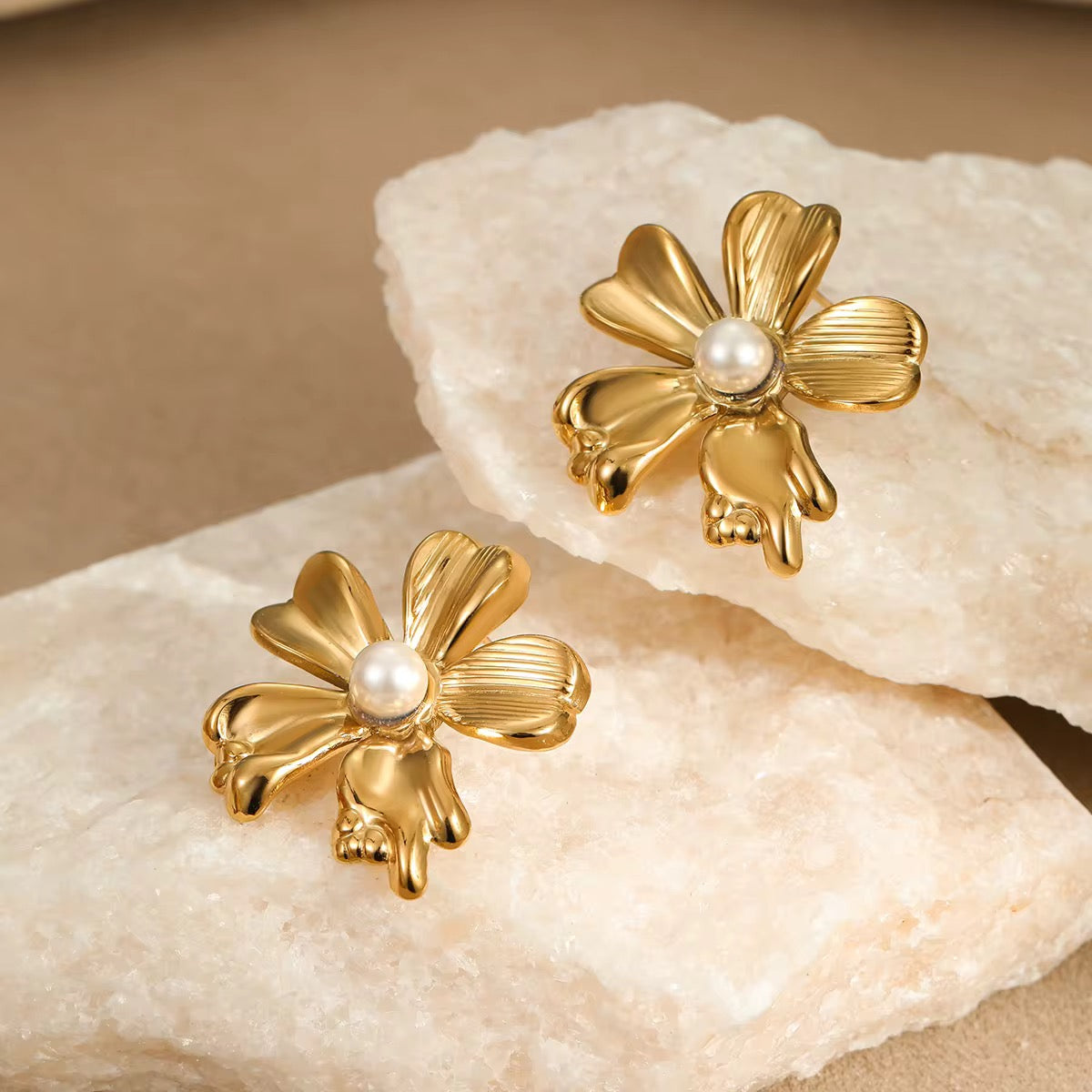 Flower Chunky Earrings
