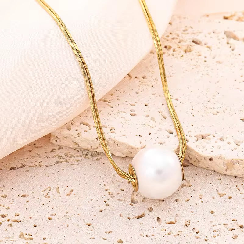 Pearl Gold Necklace