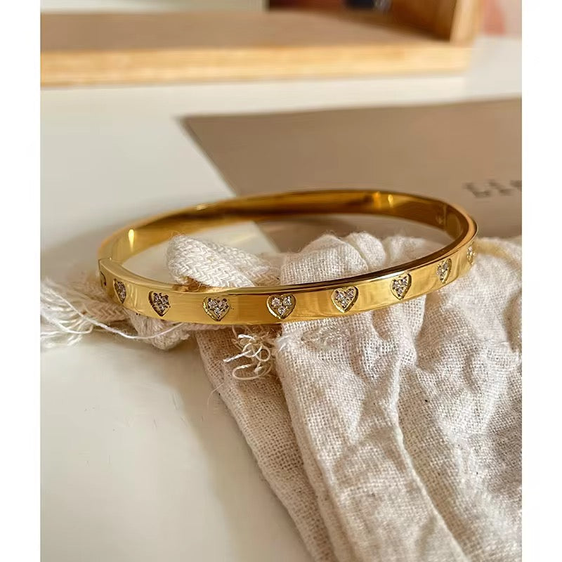 Love Bangle ❤️