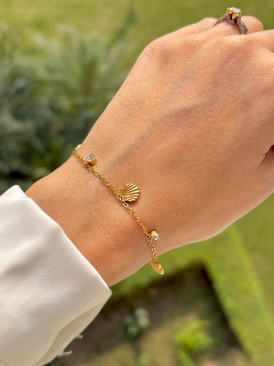 Helena Shell Bracelet