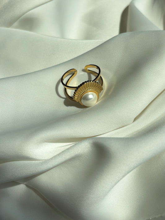 Inis Pearl Ring