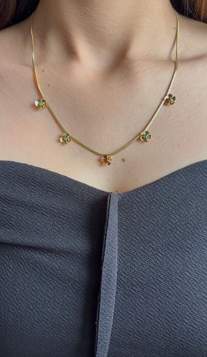 Kian Flower Necklace
