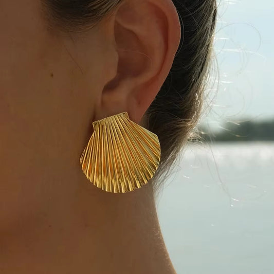 Shell Stud Earrings