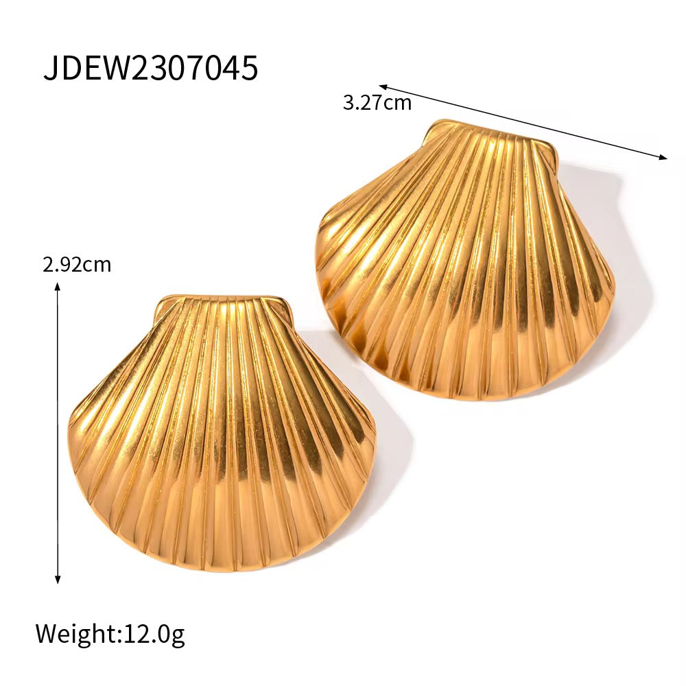 Shell Stud Earrings