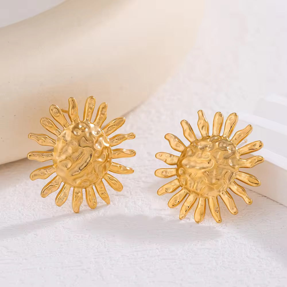 Sun Goddess Stud