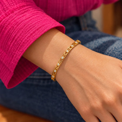 Aria Geometric Crystal Bangle