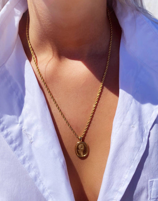 Rose 🌹 Gold Necklace