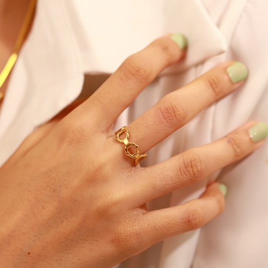 Lyon Ring