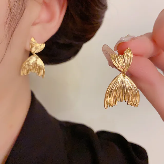 Shell Earrings