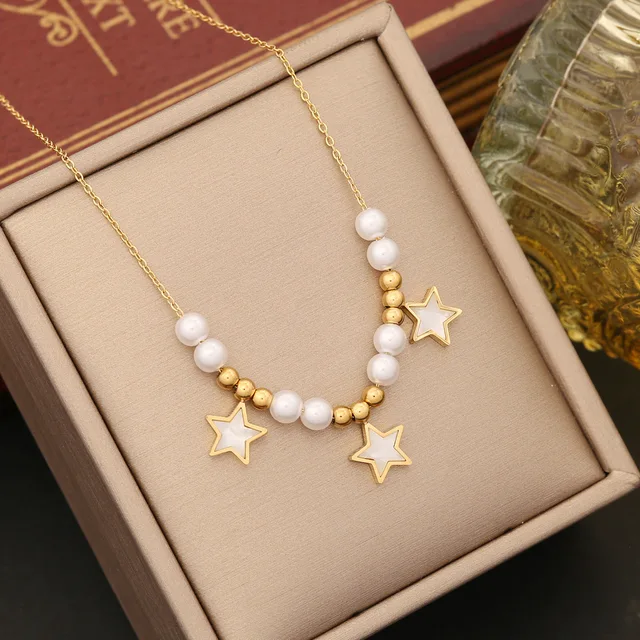 Star Pearly Necklace