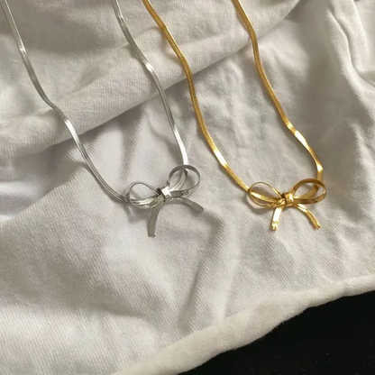 Bow Necklace